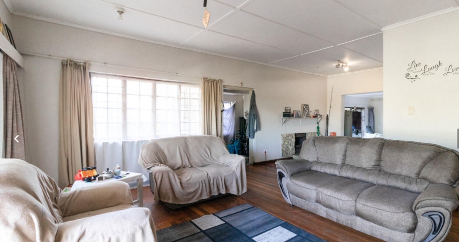 5 Bedroom Property for Sale in Abbotsford Eastern Cape